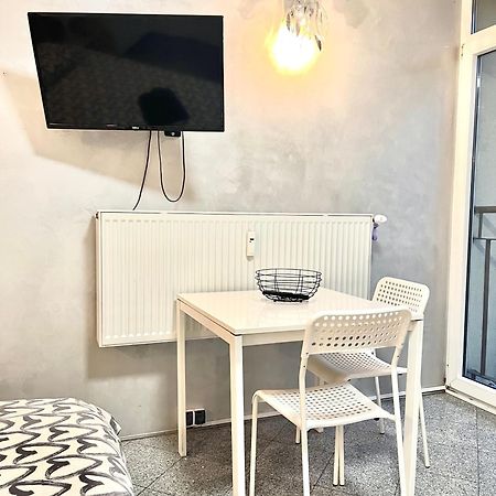 Bezagenta Oldtown2 Close To Metro Apartment Варшава Екстериор снимка