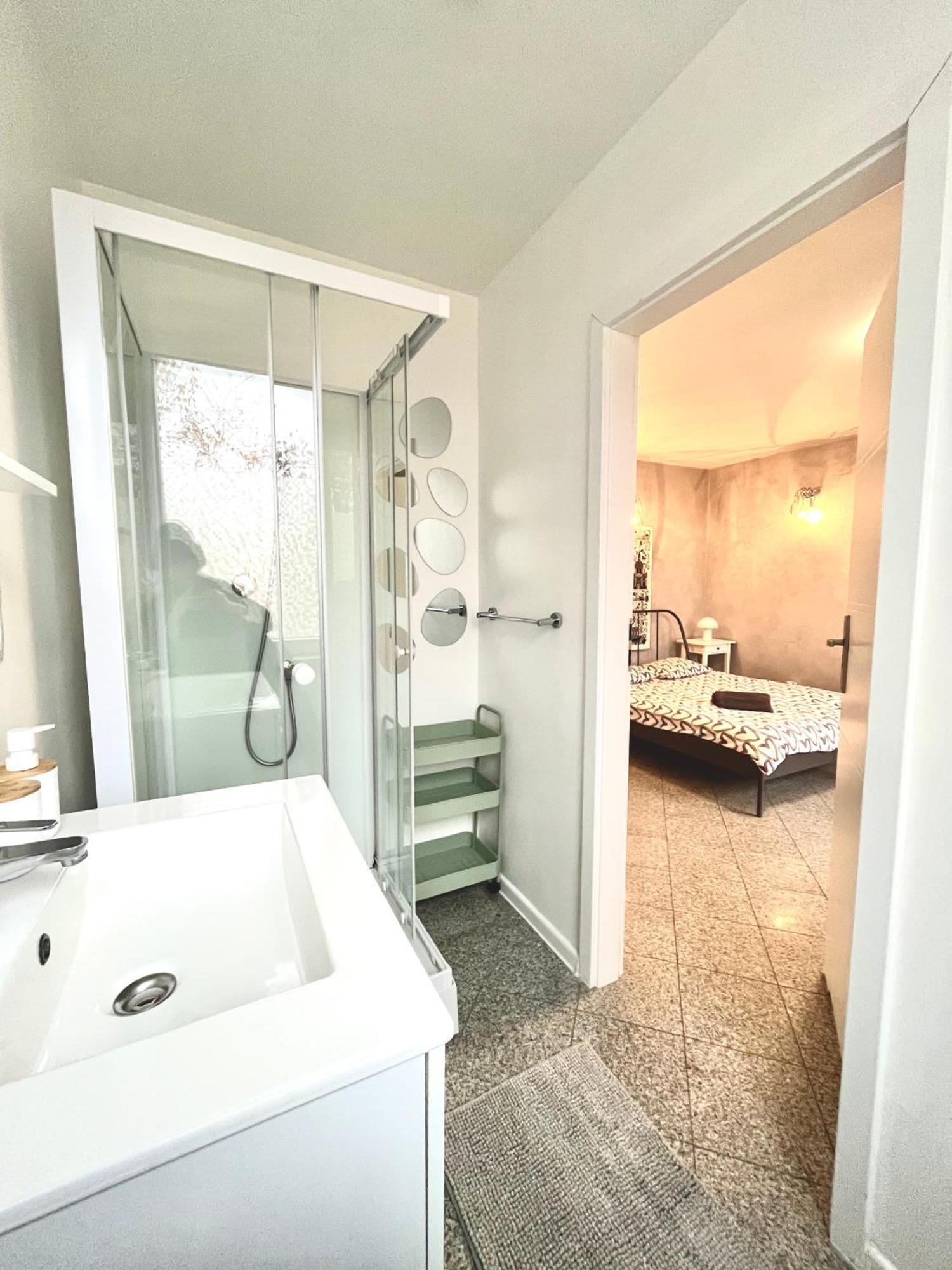 Bezagenta Oldtown2 Close To Metro Apartment Варшава Екстериор снимка