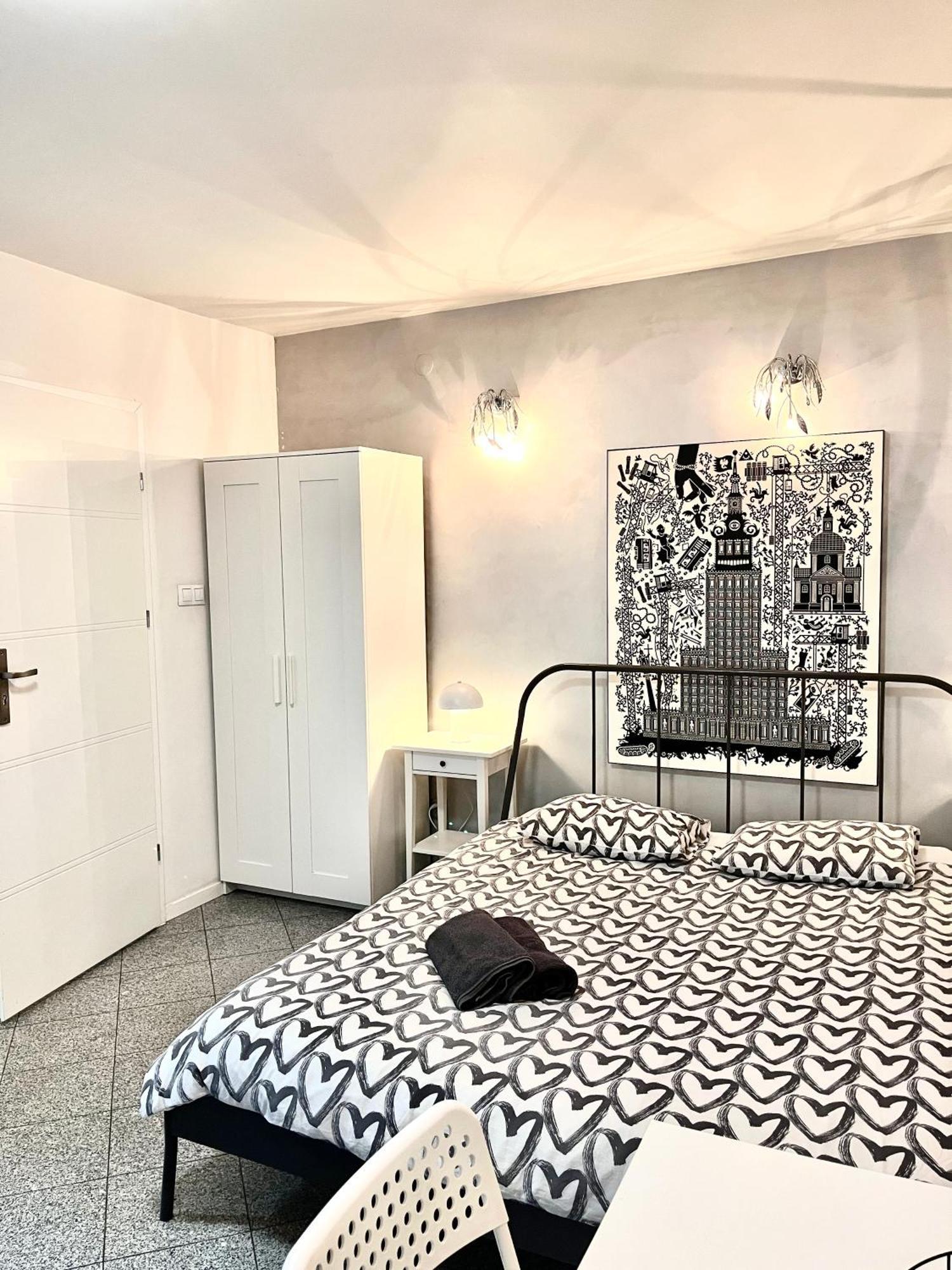Bezagenta Oldtown2 Close To Metro Apartment Варшава Екстериор снимка