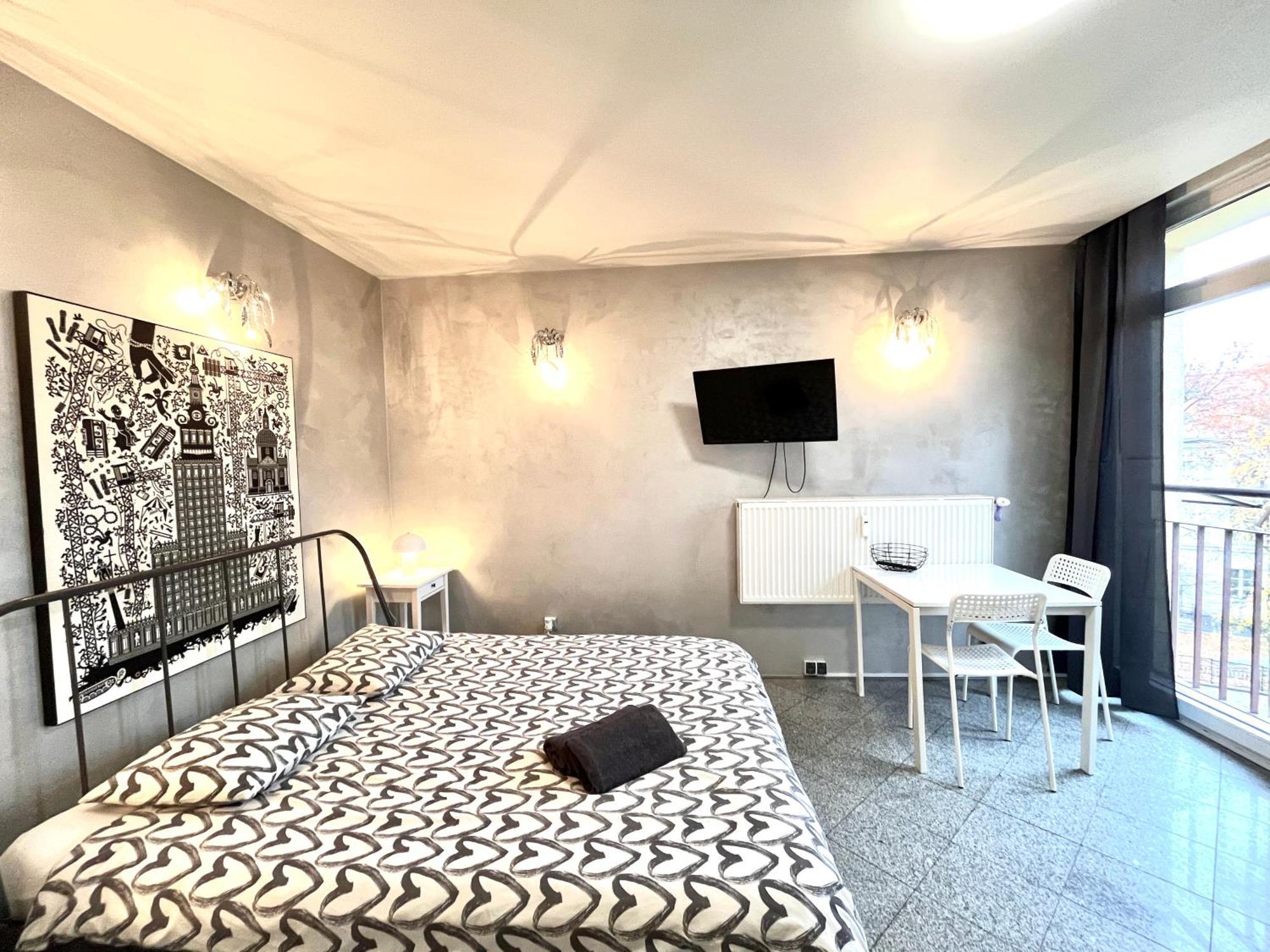 Bezagenta Oldtown2 Close To Metro Apartment Варшава Екстериор снимка